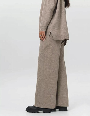 Вязаный костюм MONO Вязаный костюм MONO