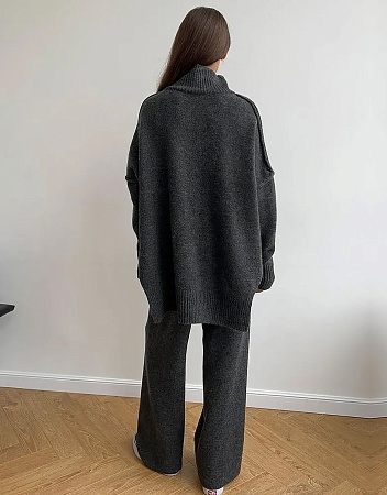 Вязаный костюм DEEZ Вязаный костюм DEEZ