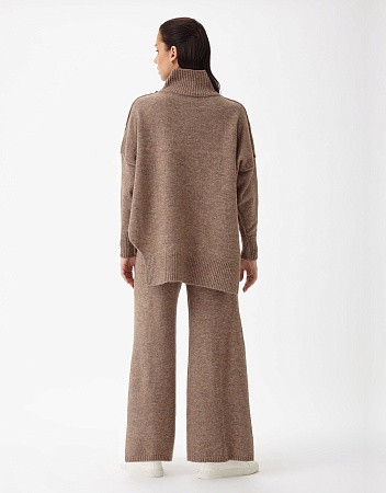 Вязаный костюм DEEZ Вязаный костюм DEEZ